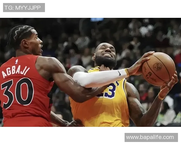 张伯伦的篮球传奇:从勇士到湖人的人生巅峰 张伯伦的篮球传奇:从勇士到湖人的人生巅峰